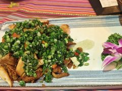 -香巴拉云南餐厅(华莱坞店)