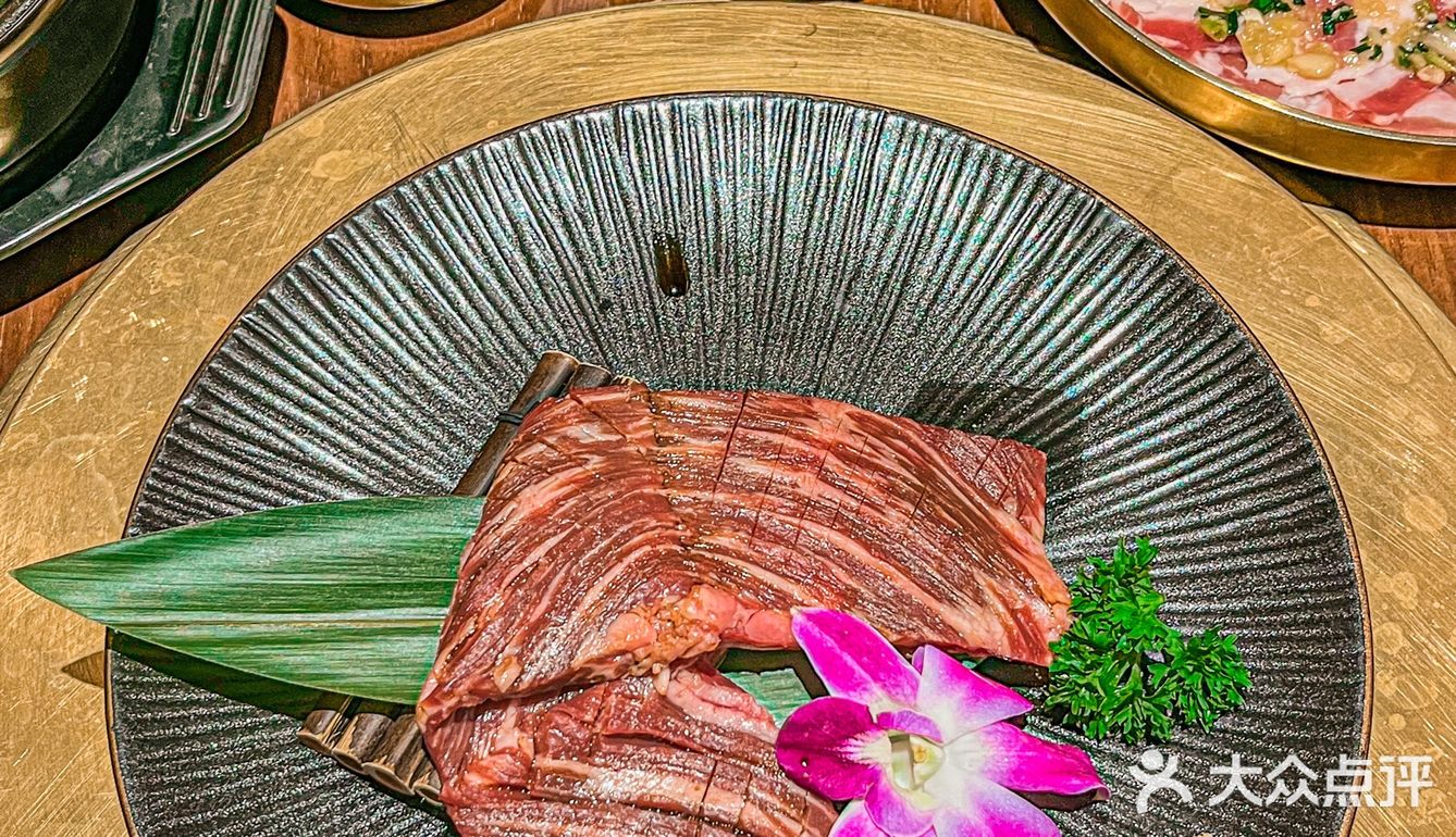 别问了！！在杭州！！好吃到爆的烤肉🐷