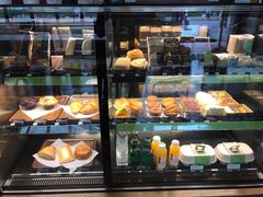 面包甜点陈列柜-星巴克臻选(重庆大学城熙街店)