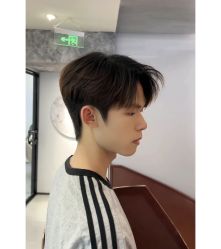 -尤司男士国潮理发馆