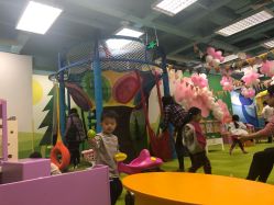 -莫莉幻想儿童乐园(北京昌发展万科店)