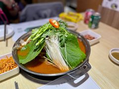 辣白菜脊骨火锅-韩香福脊骨汤锅(上杭路店)