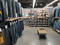-迪卡侬(西三旗店)