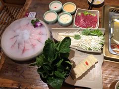 -东巴人鱼豆花火锅(幸福街店)