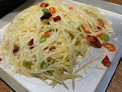 -金牌老碗时尚陕菜(王府井百货店)