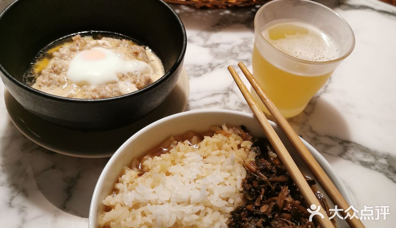 下饭的肉饼子蒸蛋！
