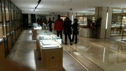 -北京七彩云南翡翠珠宝旗舰店(月坛店)