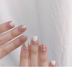 -悦指间美甲美睫