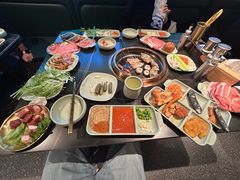 -梨花甄选自助烤肉(小寨原力场店)