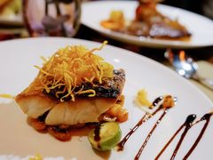 香煎深海鲈鱼柳-YUE·6·西式融合餐厅(外滩六号店)