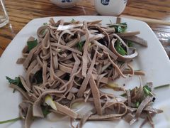 -溢心园香河肉饼总店
