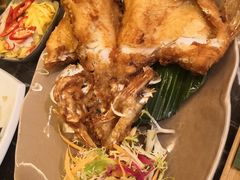 泰式炸鱼配生芒酱汁-Thai Alley泰爱里(二沙岛店)