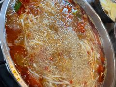 -黄利砖万峰林布依特色酸笋牛肉馆