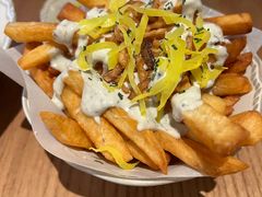 -MOMENTI手工意面(晶耀前滩店)