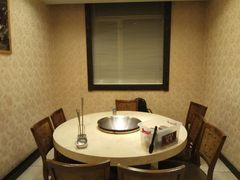 包厢-羊来顺冰煮鲜羊 铁锅烀羊肉(中央大街店)