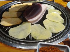 -唯成•韩国炭火烤肉 유성고기