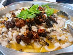 -何哥鲜鱼餐厅(龙湖花园店)