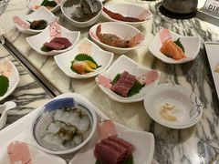 -雍和会海鲜姿造自助(湖东路店)