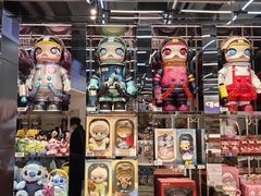 -泡泡玛特POPMART(侨福芳草地店)