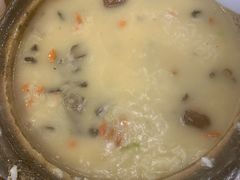 乌鸡排骨粥-粤仔湾砂锅粥(金太湖店)