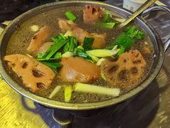 猪弯骨藕汤-小民大排档(光谷店)