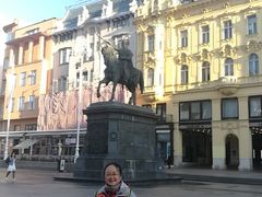 -耶拉契奇总督广场