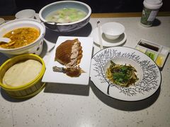 -小京廷北京烤鸭|山野贵州菜(梵华里店)