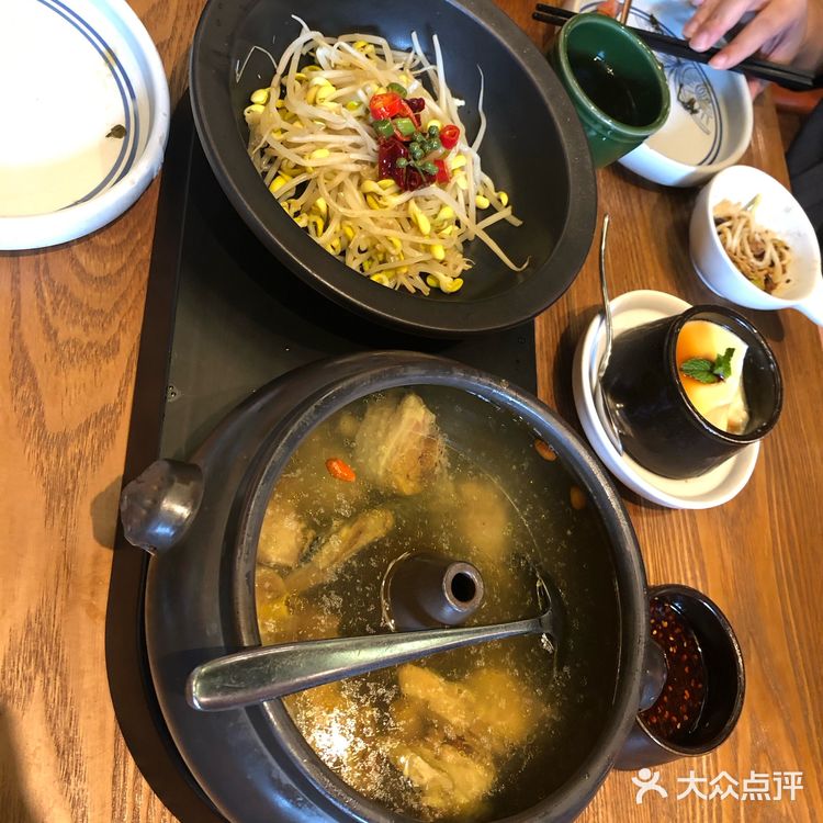 最推荐汽锅鸡和火瓢牛肉