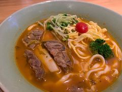 手切酸菜牛腱子面-陳八两面家(滨江天街店)