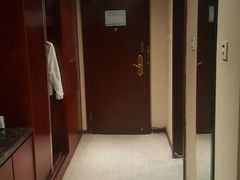 -库车国际酒店(火车站东湖公园店)