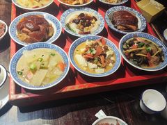 -蓝田九大碗民俗食府(蓝田店)