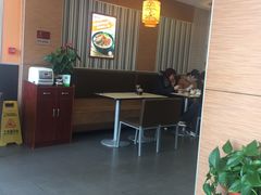 -李先生牛肉面大王(东营凯莱店)