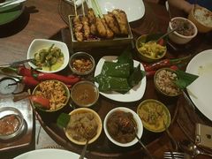 android_upload_pic-DiAtas by Art Cafe Bumbu Bali