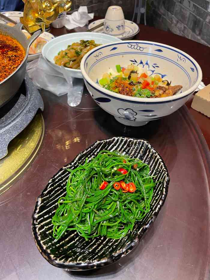 白鹿原·印象陕菜(未央大融城店)-"第一次去吃,番茄小酥肉有点坑哇
