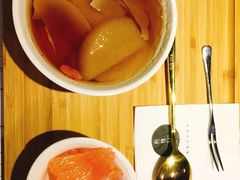 川贝百合炖雪梨-炖物24章·顺时轻养茶(杭州保利时光里店)
