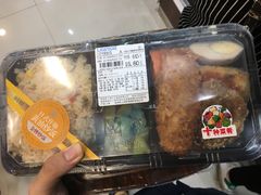 -罗森便利店(鱼市街店)