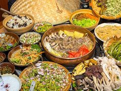 -阿山卓·野生菌火锅·纳西火塘烤肉