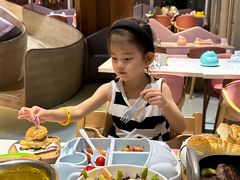 -水桶王国主题餐厅·聚会·生日派对·亲子活动·家庭套餐(亚龙湾希尔顿店)