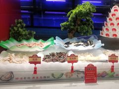 -四囍码头海鲜烧烤自助火锅(外滩南京东路悦荟广场店)
