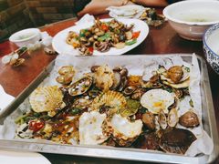 -鑫渔港海鲜本地菜·山海关浑锅(东戴河店)