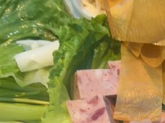 -唯爱KTV聚会餐厅(仙林东城汇店)