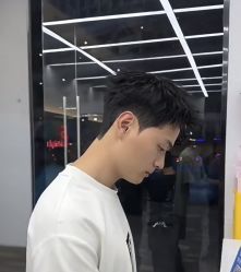 -尤司男士国潮理发馆