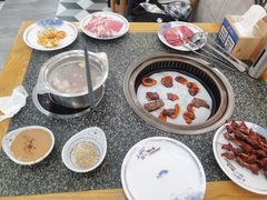 -锤头鲨毛肚海鲜烤肉自助餐厅(国购广场店)