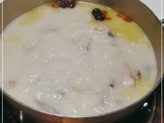 -洪氏嗨捞·猪肚鸡火锅(阳光天地店)