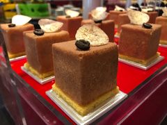 -咖啡苑自助餐厅·中国大饭店