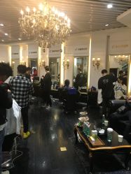 -变画·发型STUDIO