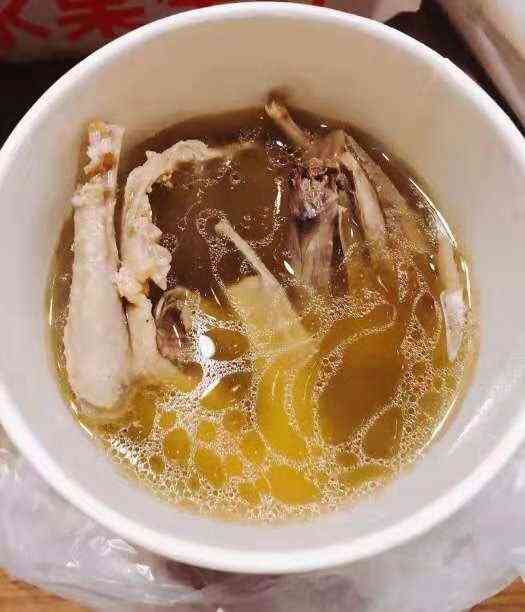 一呈汤品(湾悦城店)-"1,一个外卖,下楼拿了四次 2,18:0.