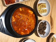 嫩豆腐汤主食套餐-喜来稀肉(北外滩白玉兰广场店)