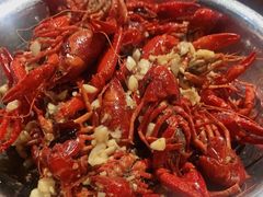-琥珀老六龙虾(四里河店)