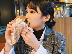 -The Habit Burger Grill 哈比特汉堡(复兴soho店)
